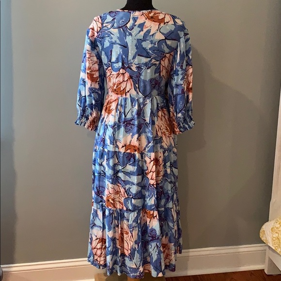 New with tags Urban Outfitters Floral Wrap Dress - Picture 5 of 10